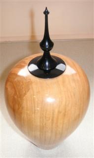 Howard Overtons winning lidded vase